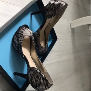Disney’s The Glass Slipper Collection black 8.5 M